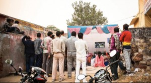 Community-Screening-in-Tikari-Village-Alwar1-300x166