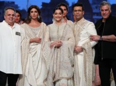 Sandeep Khosla, Shweta Bachchan Nanda, Sonam Kapoor Ahuja, Karan Johar & Abu Jani at the show