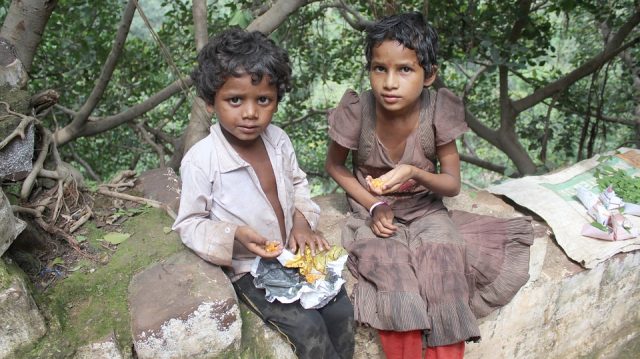 Child beggar in India