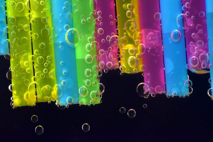 single use plastic straws