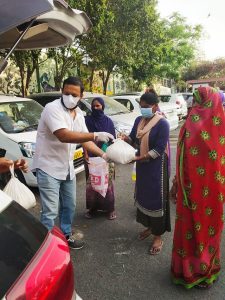 Varenyum team distributing ration