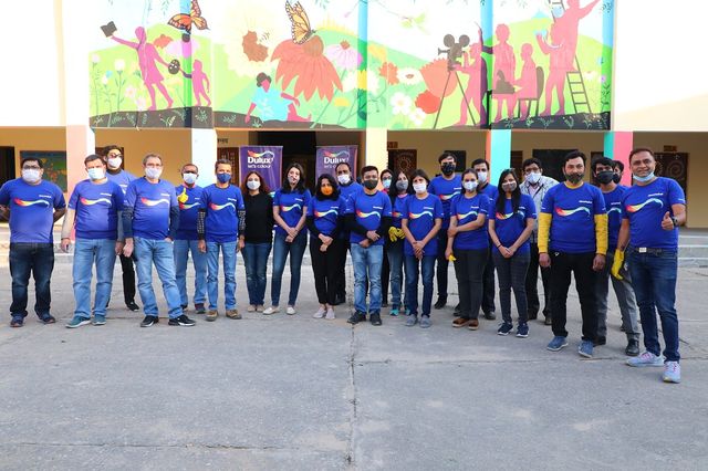 Akzonobel volunteers