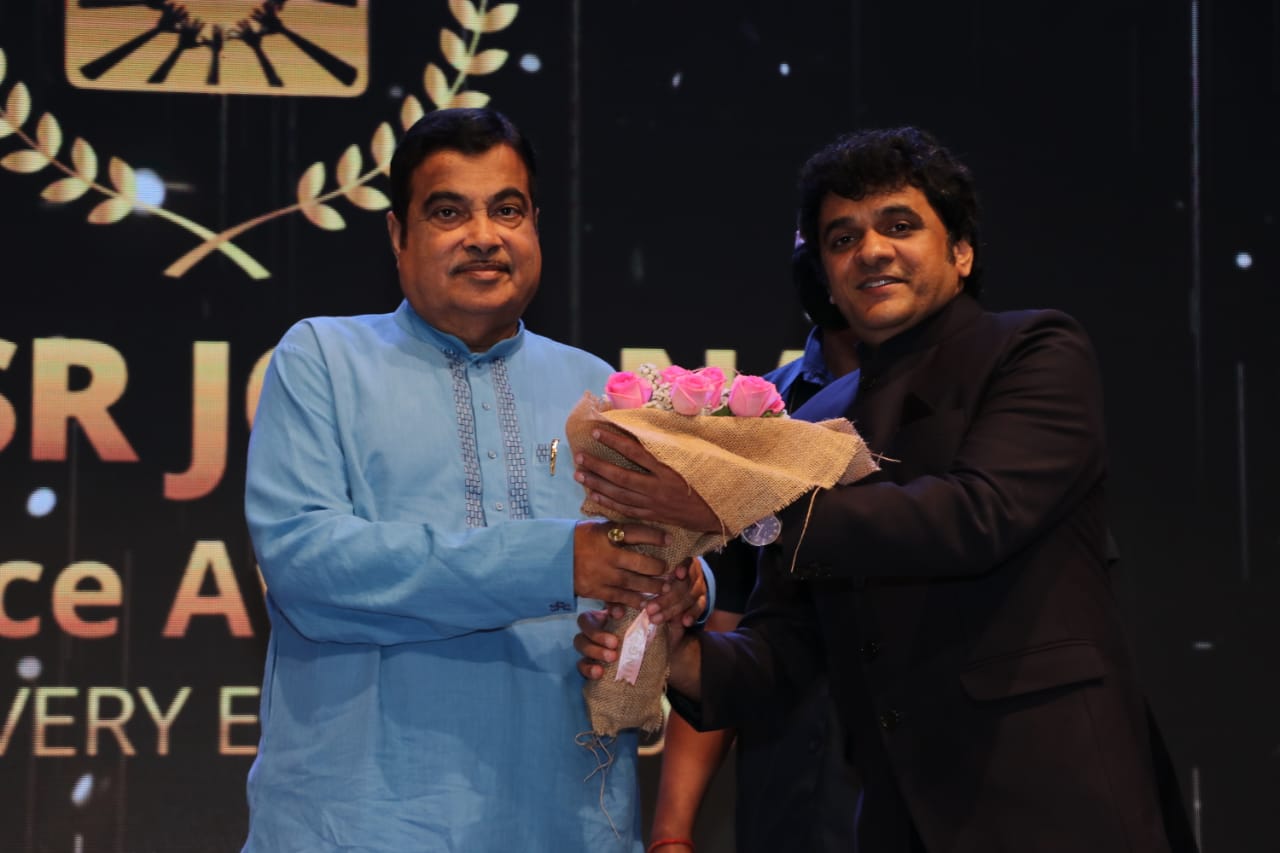 Honourable Union Minister of Road, Transport and Highways, Shri Nitin Gadkari at The CSR Journal Excellence Awards