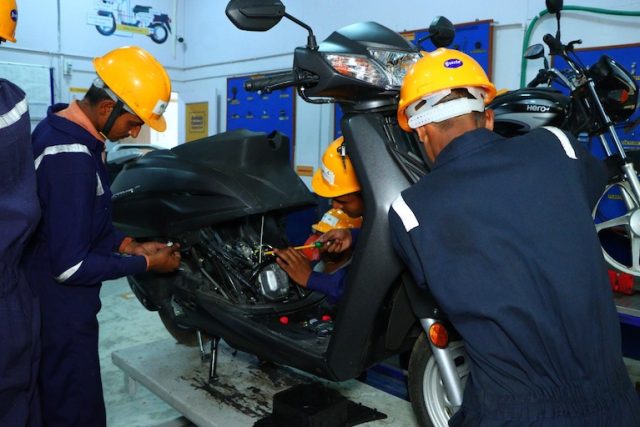 Automotive Training Program at SEDI Centres