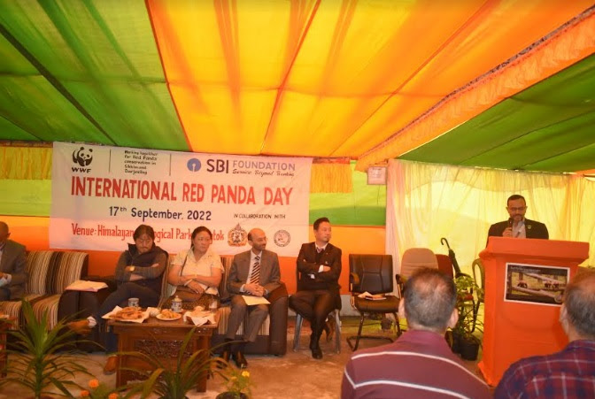 Shri. Lalit Mohan, President and COO, SBI Foundation, conveying his message on the SBI Foundation WWF India partnership to conserve Red Pandas in the Khangchendzonga landscape of Sikkim and West Bengal