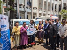 Shri Virendra Bansal- MD & CEO along with SBICAPS team handing over the ambulances to Smt. Ashima Mittal – CEO Zilla Parishad Nashik, IAS & officials from the health department