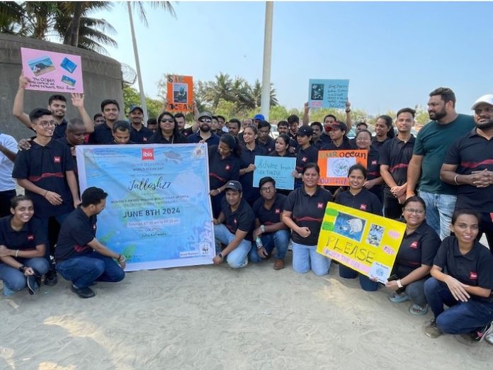 Tide Turners: The Hotel Chain in India Organises Beach Clean-Up Drive on World Ocean Day