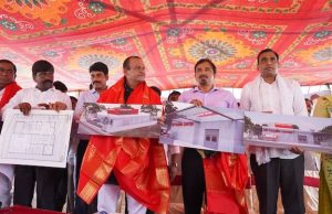 Minister Komatireddy Venkat Reddy and Mr. VIjay Vemulapallu, MD, ADP India at the groundbreaking ceremony of new Trauma Care Center