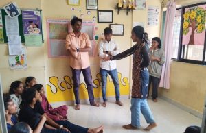 Dharavi Youth Preparing Street Play - Nutrition & Anaemia