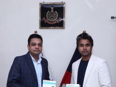 Shashank Jaiswal, DCP (Traffic, Headquarter), Delhi, receiving masks from Karthik Y, Chief Sales and Marketing, Page Industries