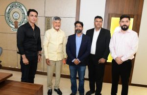 Hon'ble Chief Minister of Andhra Pradesh, Shri N. Chandrababu Naidu, Actor and Philanthropist Sonu Sood, Founder of the Sood Charity Foundation, Mr. Varun Madan, Chief People Officer, Xiaomi India