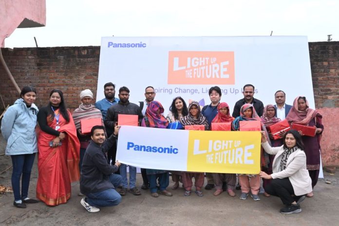 SR News: Indoor solar home kits distributed to 140 households in Inayatpur, Haridwar