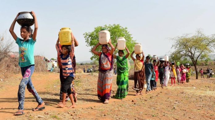 Water Crisis In MP Mandla