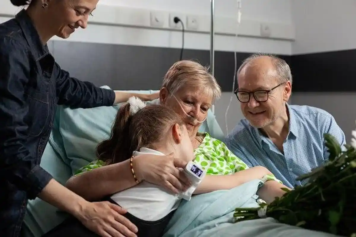 Healthcare Advantages For Senior Citizens- India Vs Singapore