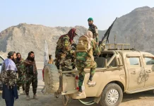 Pakistan Army Intensifies Strikes Along Afghanistan Border